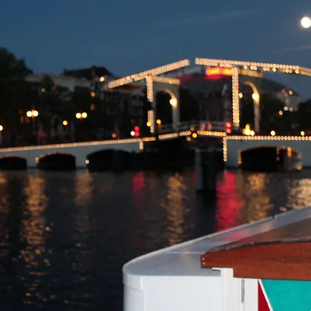 Botel A359 Private Houseboat City Centre *